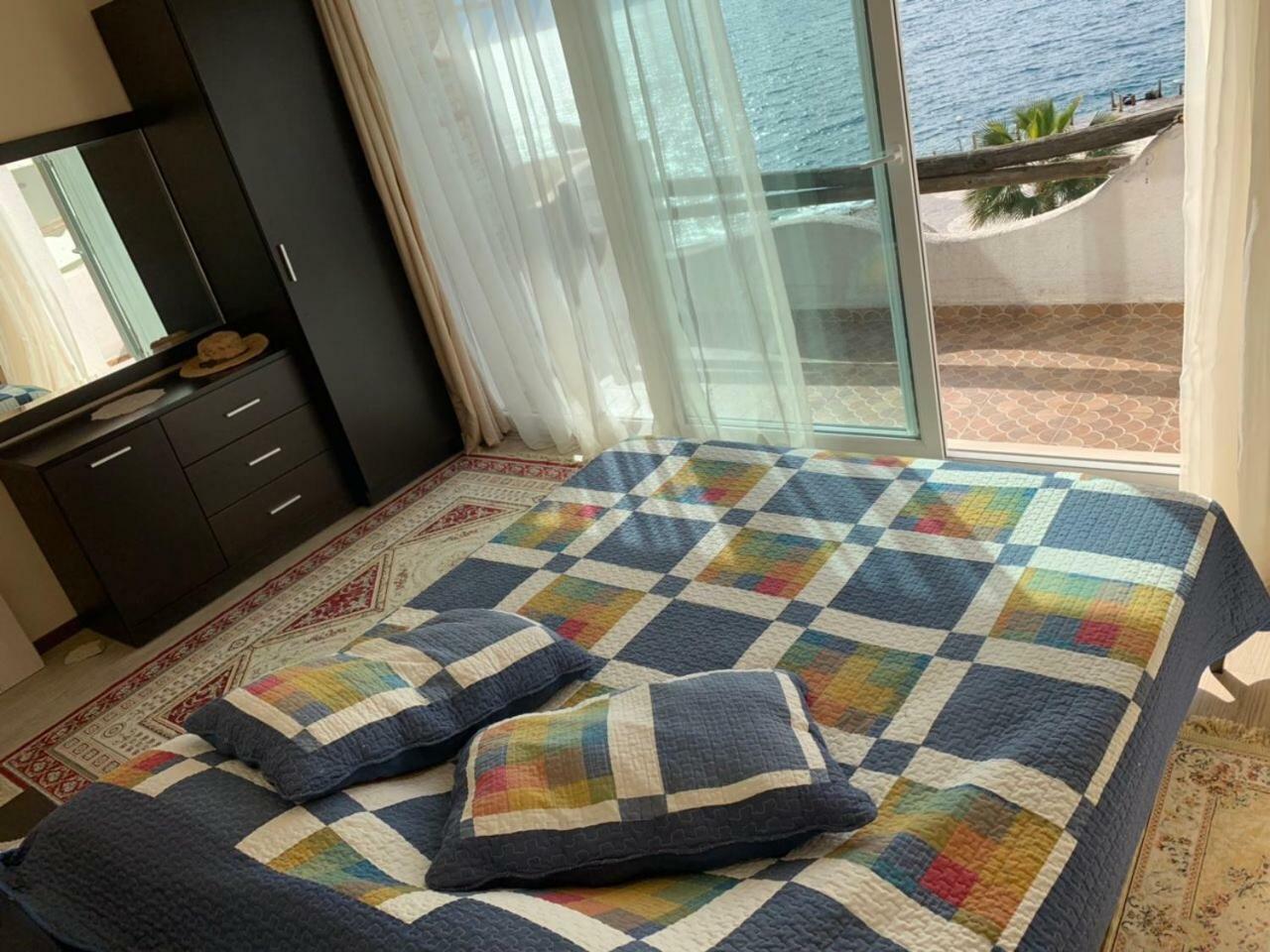 Bougainville Bay Resort - Villa 11 Saranda Kültér fotó