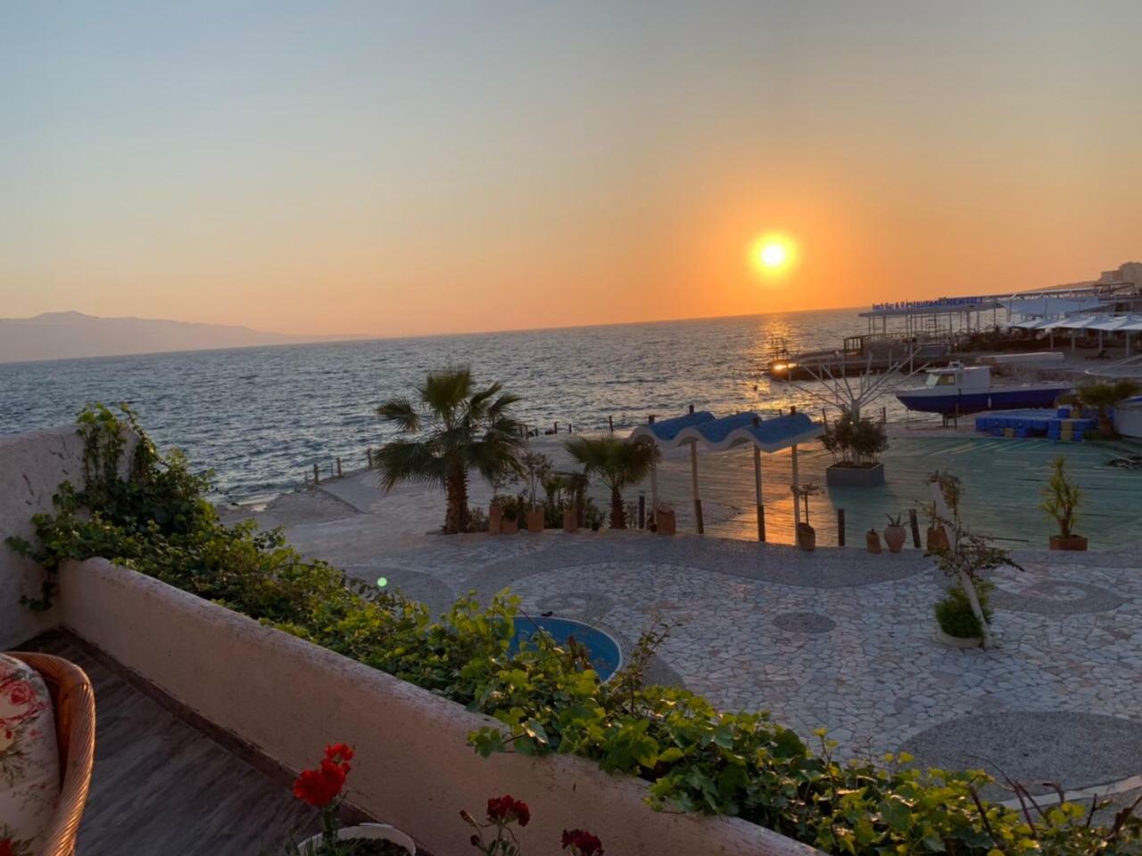 Bougainville Bay Resort - Villa 11 Saranda Kültér fotó
